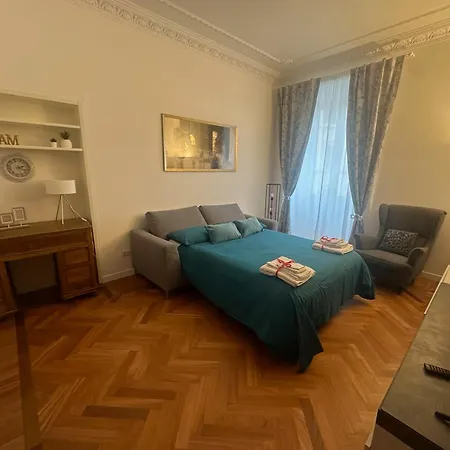 “la Palma Nel Cortile” Apartamento